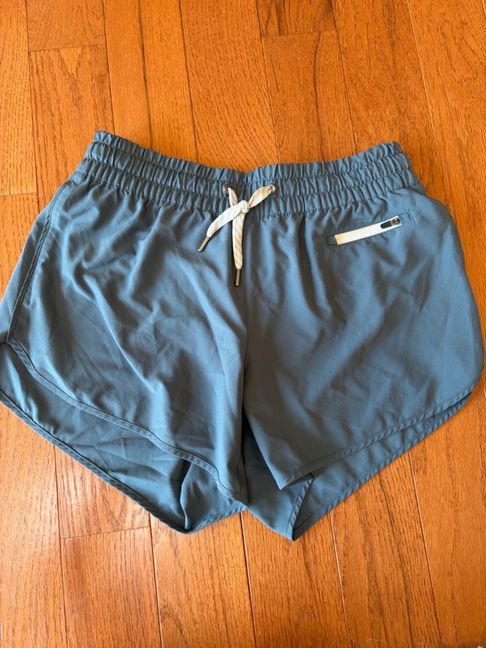 Vuori clementine 2.0 short 4 in inseam